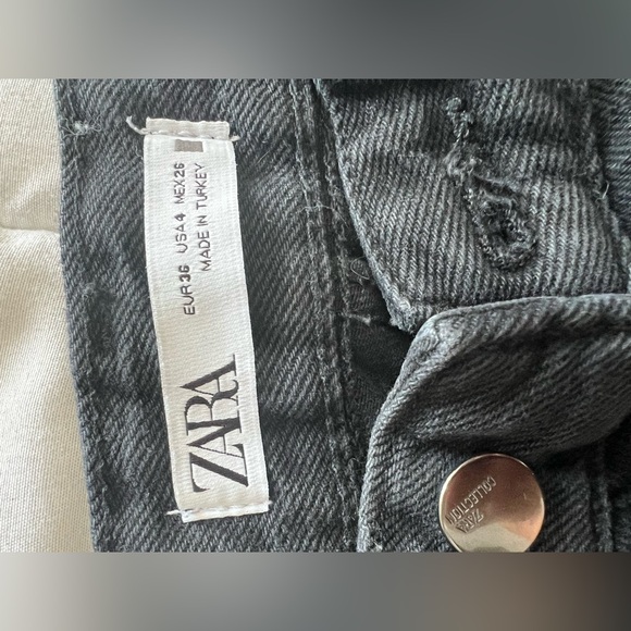ZARA high rise ankle jeans - Picture 3 of 3